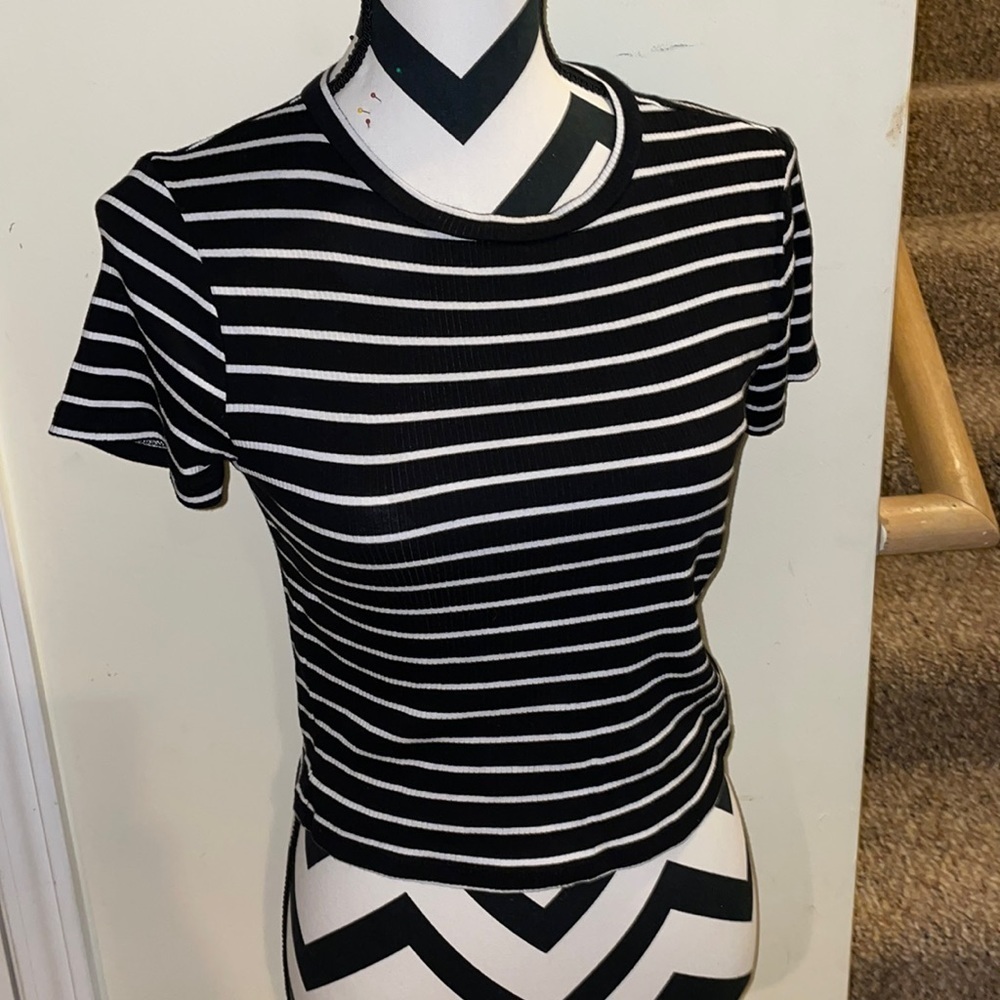 Womens Divided H&M Shirt